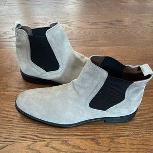 Men’s Suede Chelsea Boot